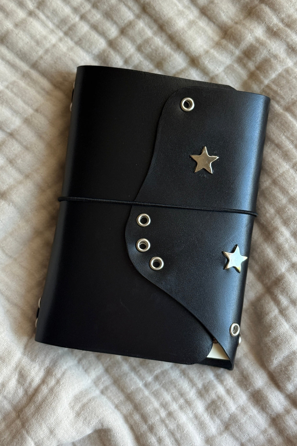A6 Asymmetrical Stars & Eyelets