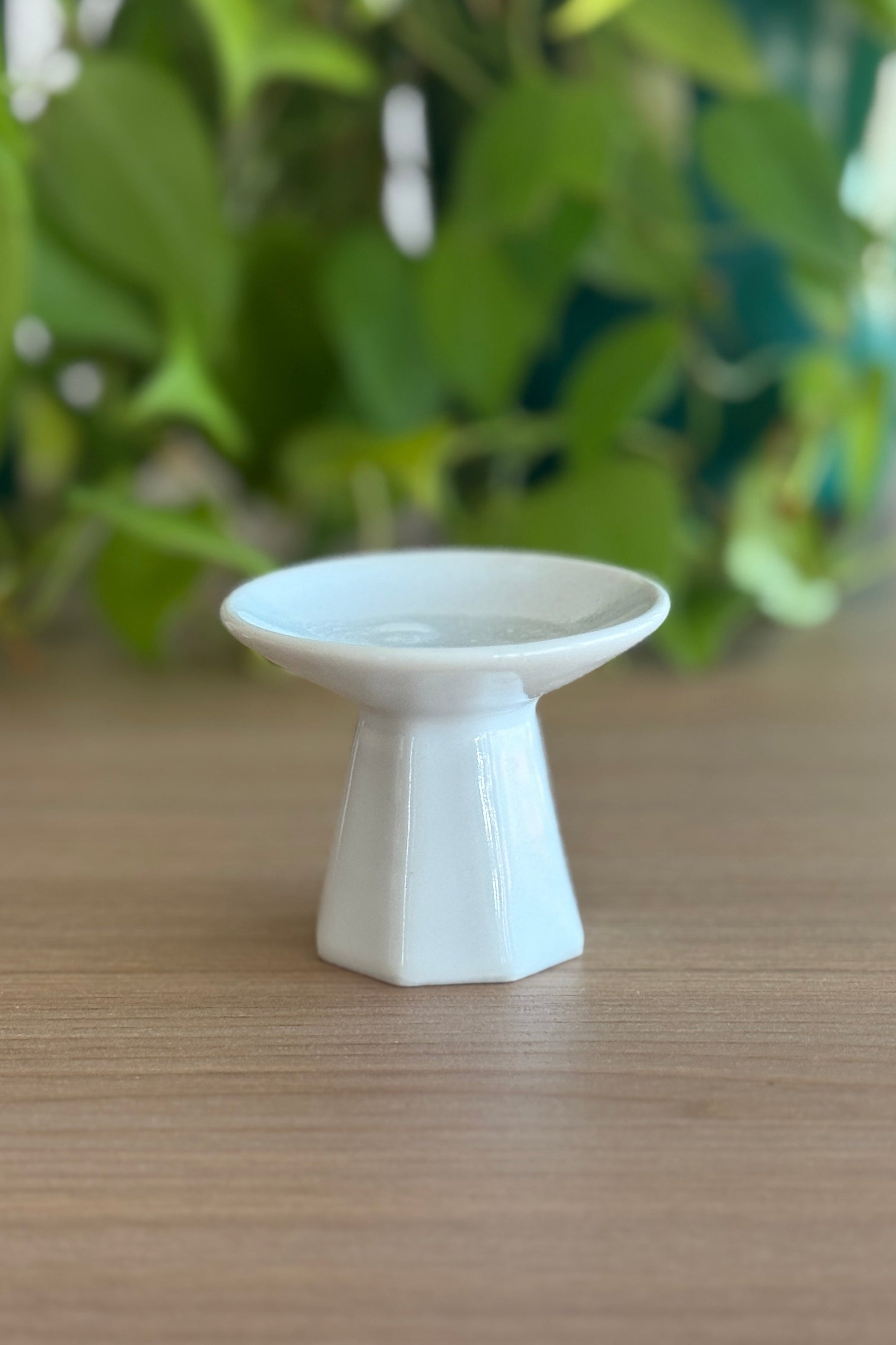 Mini Porcelain Pedestal - White Gloss (no3)