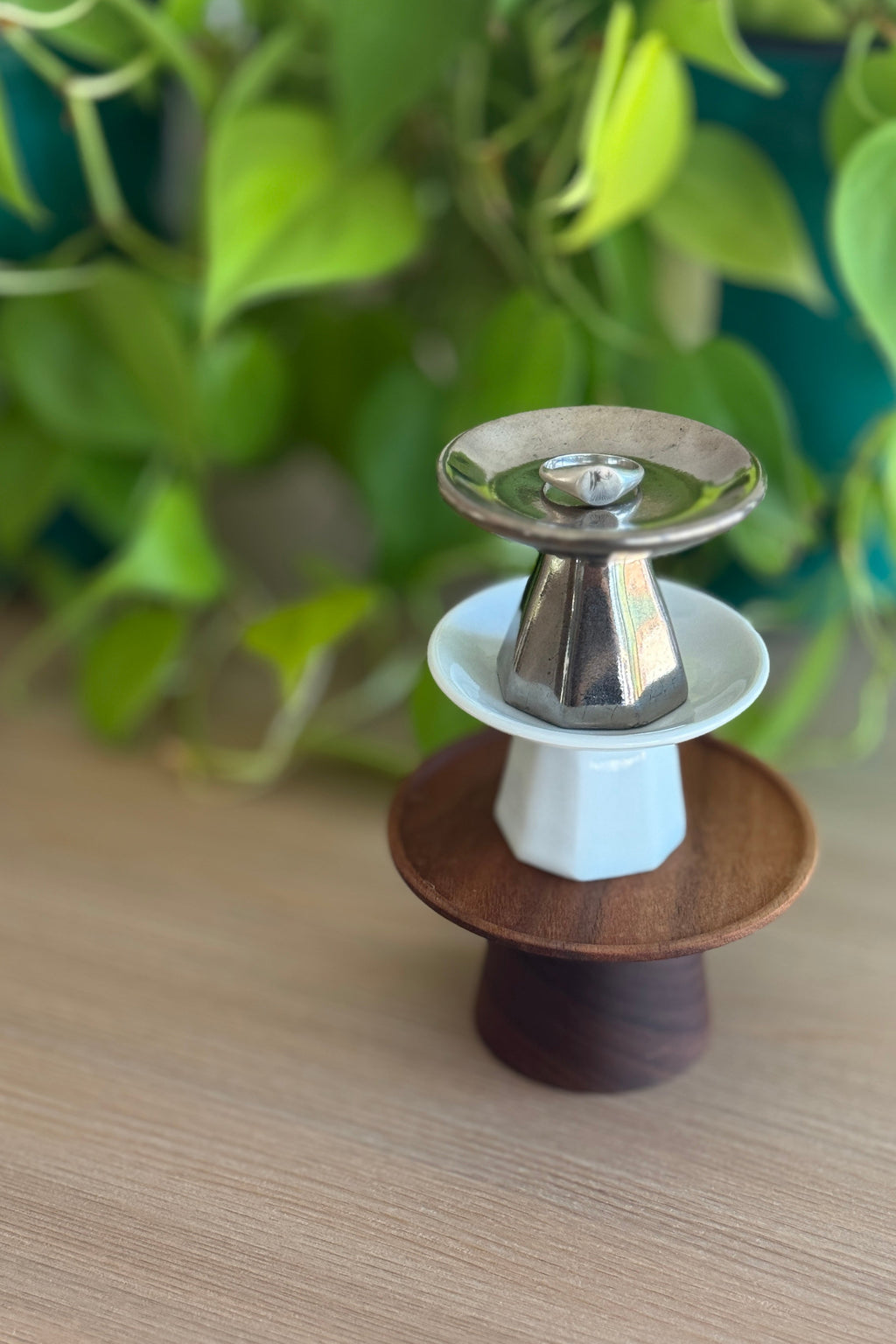 Mini Porcelain Pedestal - White Gloss (no1)